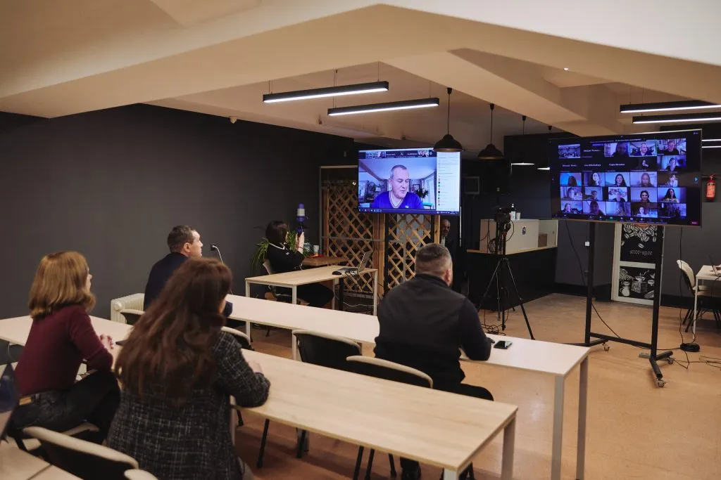 Бонневіль і Хольц