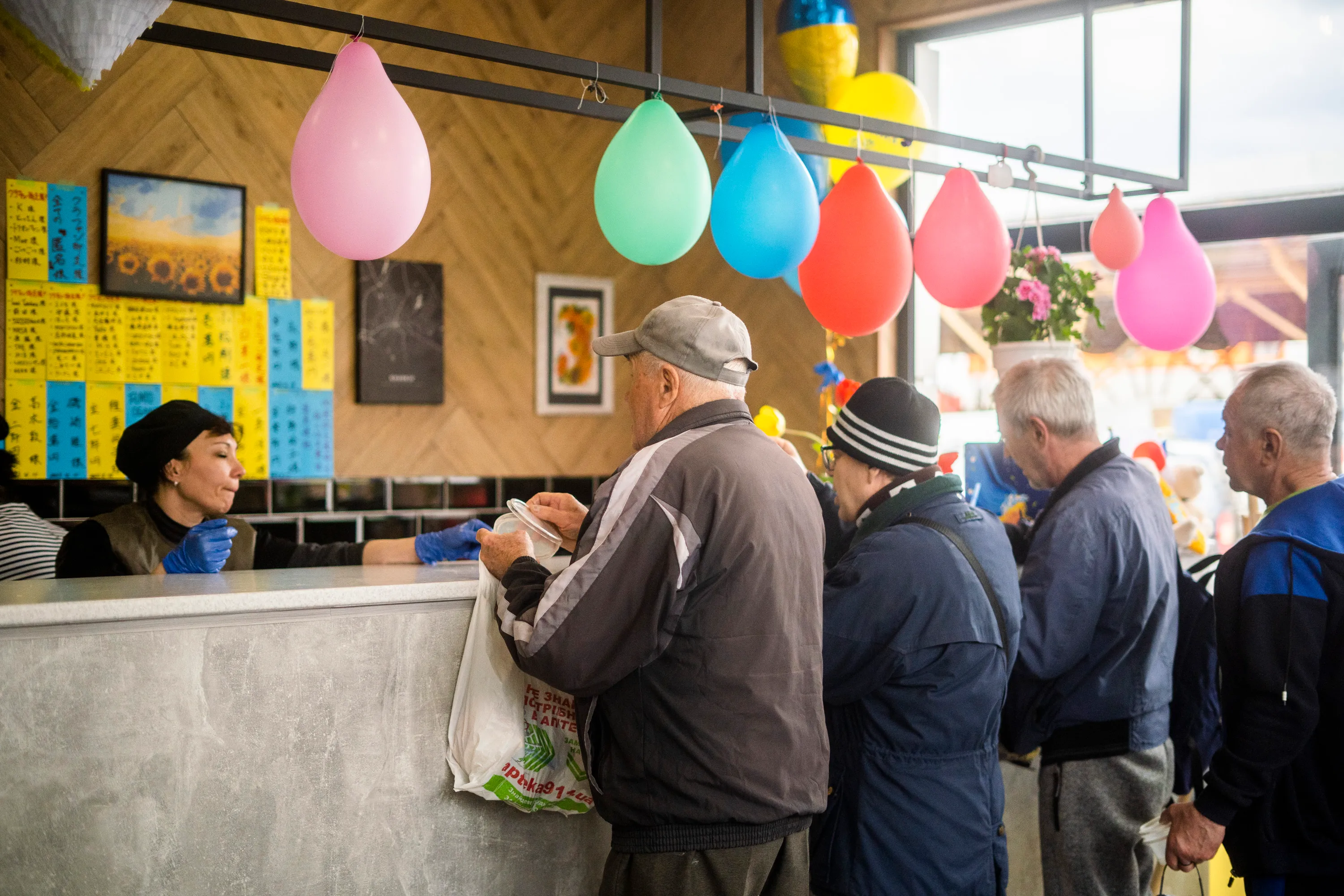 Щодня до FuMi Caffe приходять сотні людей. Фото: Катерина Переверзева