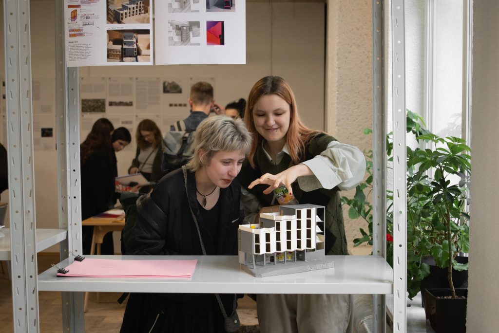 Виставка робіт студентів Харківської школи архітектури у Львові
