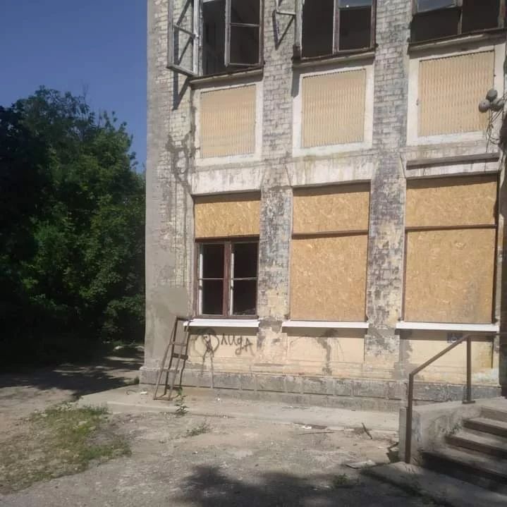 Після грабунку росіянами, ізюмський палац культури «Залізничник» став жертвою вандалів