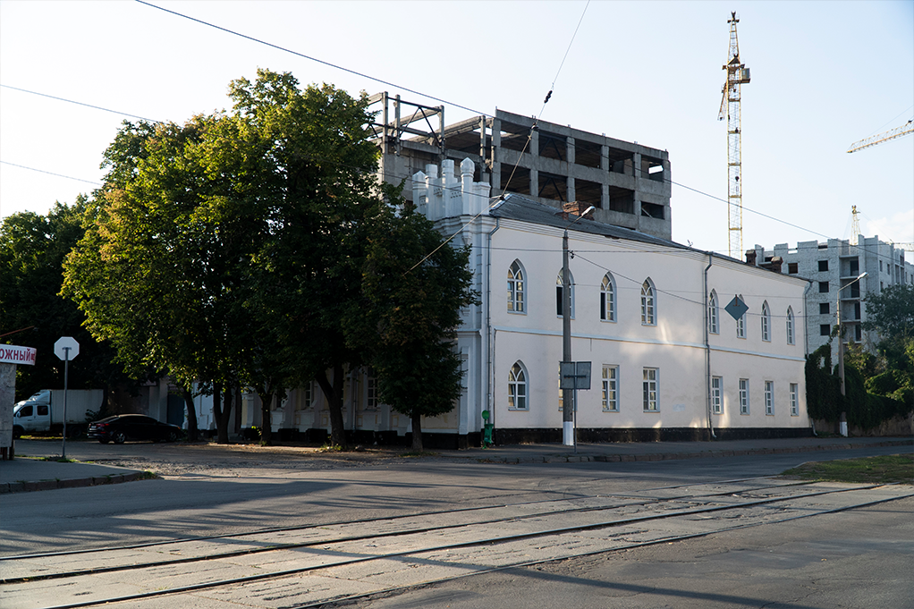 Одна з перших будівель Василя Кричевського у Харкові на вулиці Чоботарській, 80