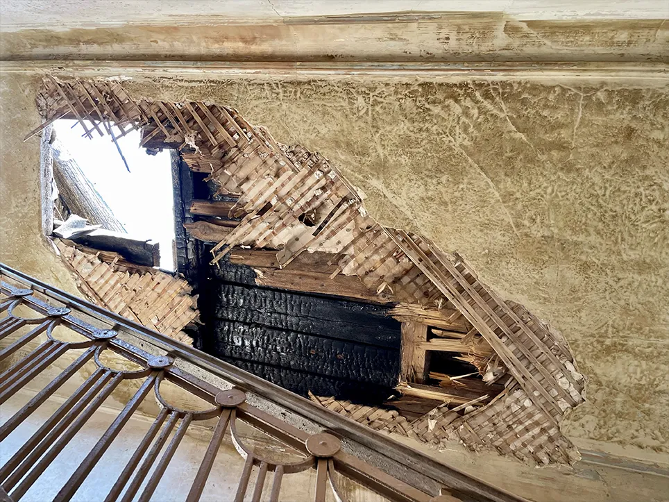 Пошкодження Будинку архітектора після пожежі. Фото — Дмитро Кузубов