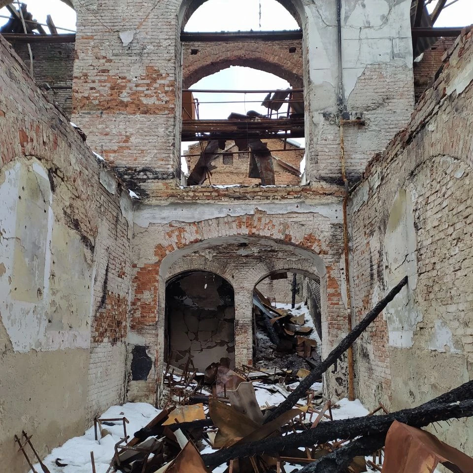 Зруйноване росіянами Ізюмське реальне училище, пам'ятка архітектури