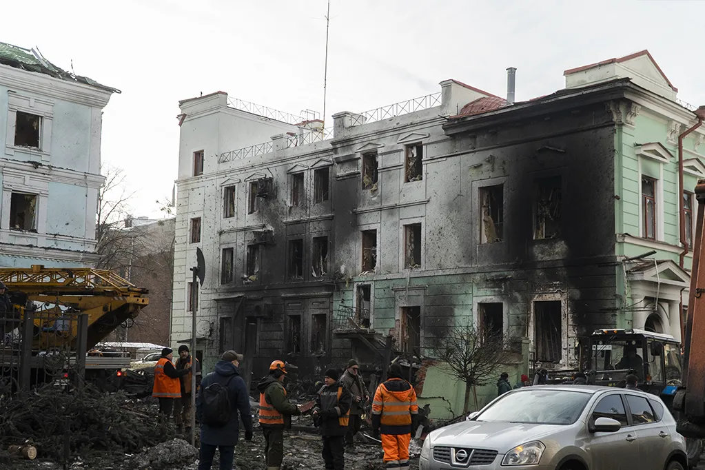 Руйнування на вулиці Пушкінська у центрі Харкова після обстрілу 23 січня. Фото: Катерина Переверзева