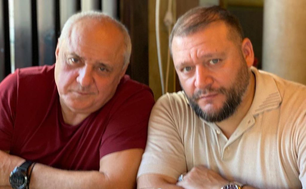 Каратуманов (ліворуч) і Михайло Добкін