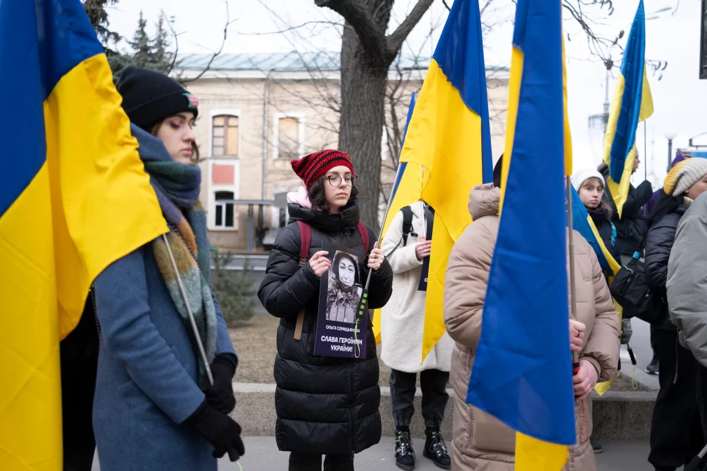 Акція 8 березня на честь загиблих харків'янок біля Харківської обласної військової адміністрації. Фото: Кристина Пашкіна