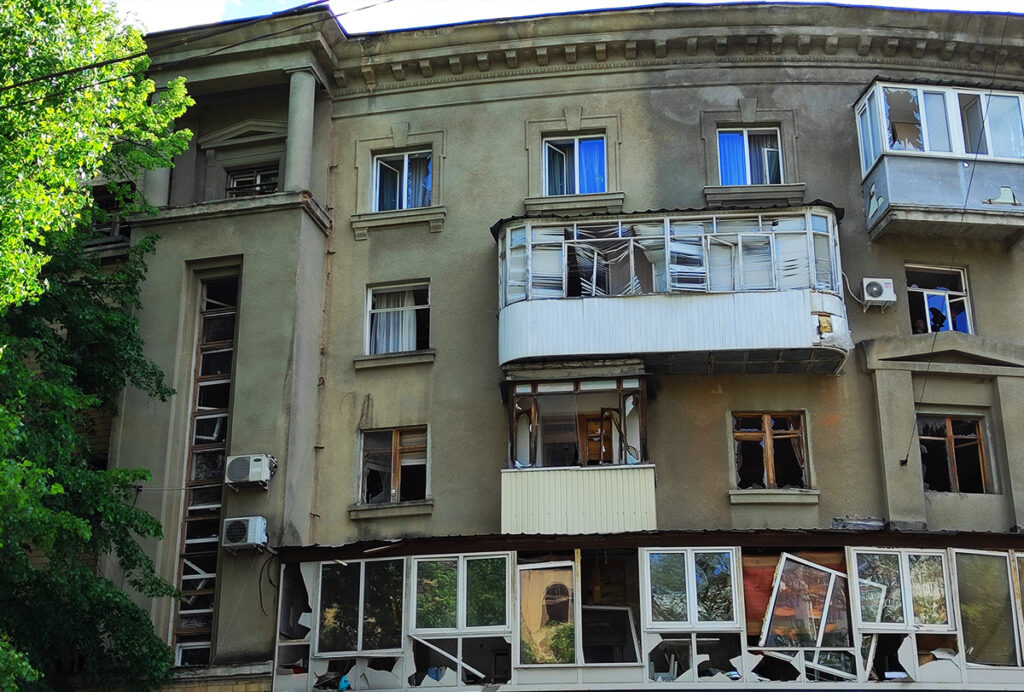 Зруйновані будинки на розі вулиць Данілевського та Самокіша