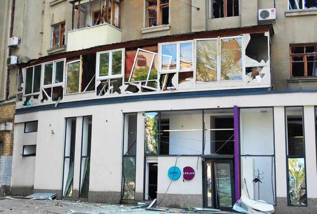 Зруйновані будинки на розі вулиць Данілевського та Самокіша