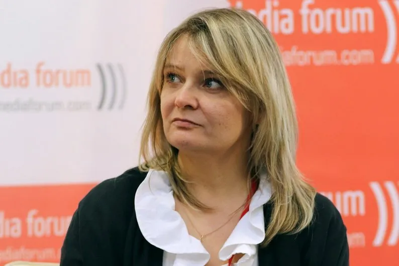 олена стяжкіна