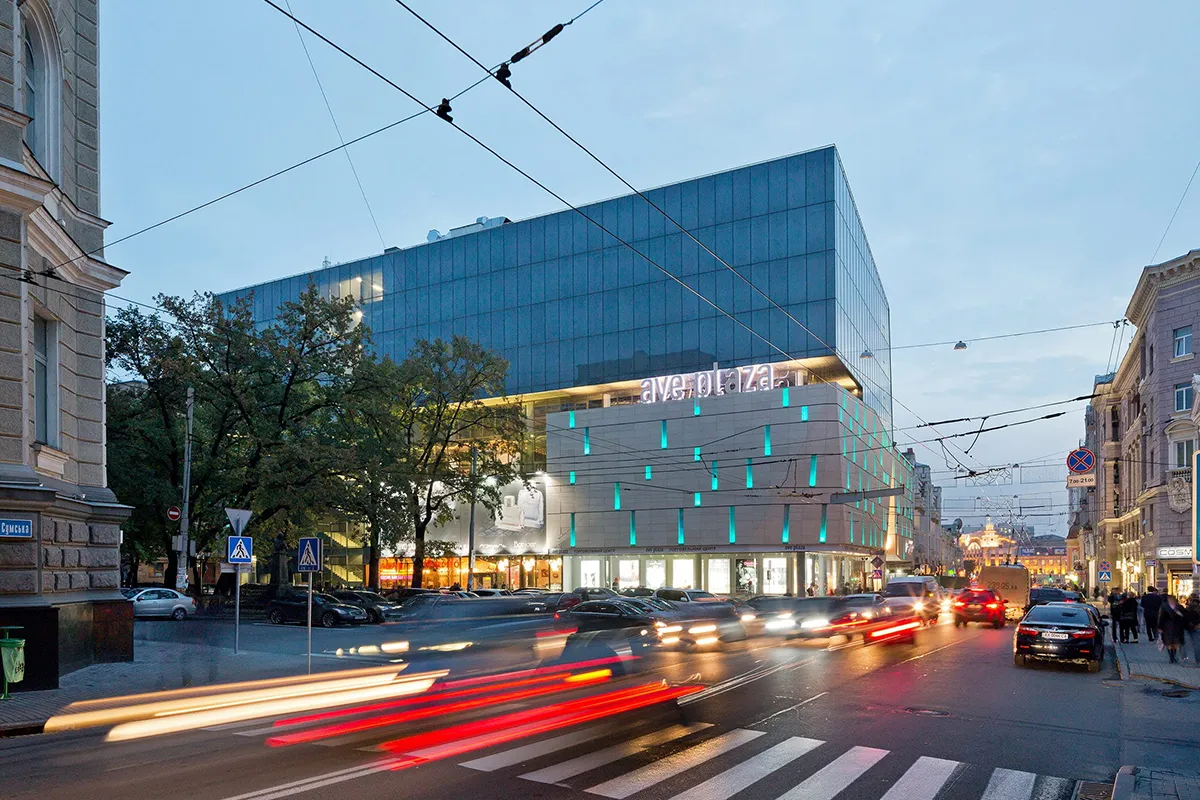 Будівля “Ave Plaza”