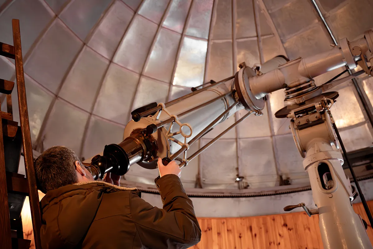 Телескоп в обсерваторії